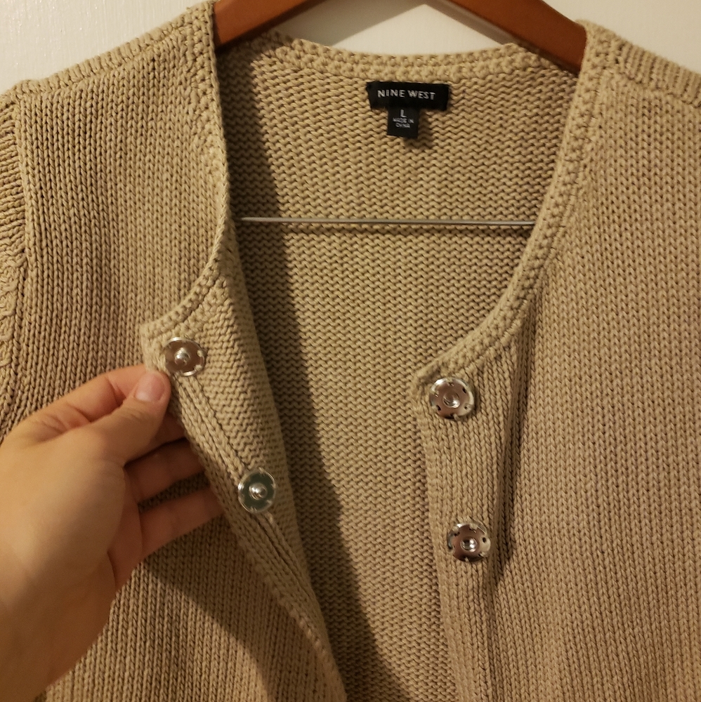 Tan outer layer - Picture 2 of 2